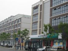 此房手续齐全,格局好,采光好,无遮挡,出行方便