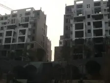 曦圆柳镇,精装底跃5房3卫,端户带前后70平花园!