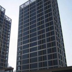 喜年广场1室0厅东南