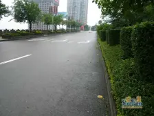 采光好,客厅带阳台,户型方正,业主安心卖。