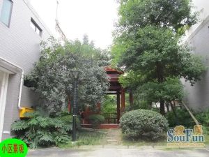 贵通御苑枫景2室2厅东北