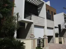 哇!丽水佳园5期别墅诚售600万 !送地下室!花园!