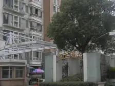 小区总价排前三房!房东诚意度满分!随时可以看!