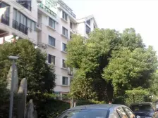 一楼带花园 不靠路 户型正气 得房率高 商品房小区