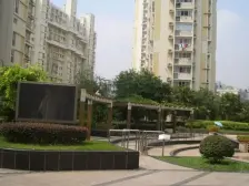 2005年房龄新,户型正气,精装修,满五税少