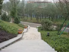 土建完工 大独栋别墅 单层170平。