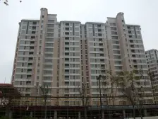 嘉定北地铁站200米的低价优选房源,有产权车位