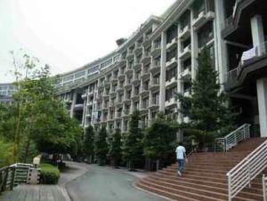 天下青城A区6室2厅东南