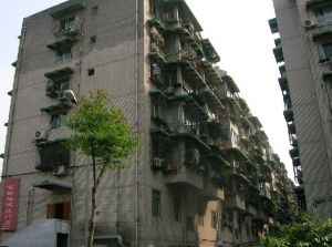 成大附中宿舍3室1厅东南