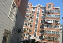 众和花园145.83平,精装修,内车库30平,看房方便