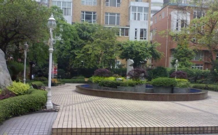 小区相关图