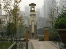 此房小区房,户型方正, 两室两厅,出入方便。