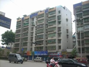 业主急售,顺兴花园地铁口大两房,产权满五无抵押