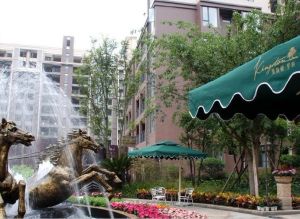 凯斯顿华府3室2厅东南