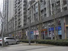 双轻轨南湖站+2012楼龄+精装修+品牌家具家电+诚心卖