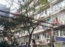 老静安98年房龄、苏州河边MOHO旁、户型方正朝南视野佳