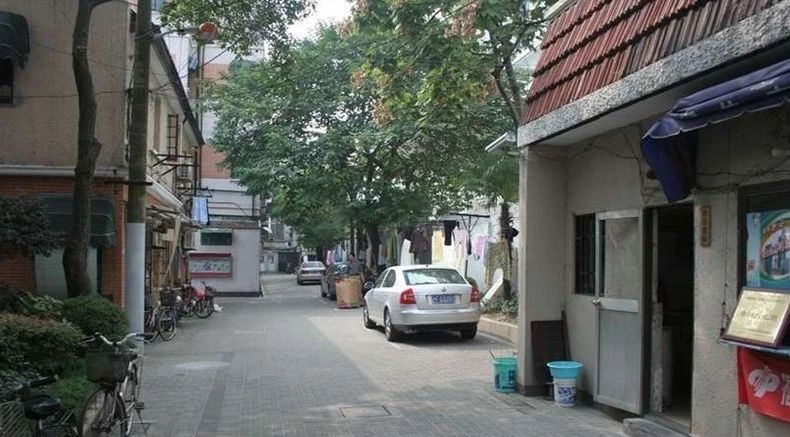 小区相关图
