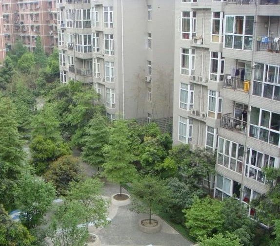 小区相关图