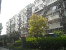 此房通透采光好,旁边配套齐全离公园比较近,近地铁