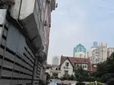 巨富长电梯两房+大面积低总价+精装修+诚意出售