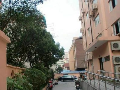 宝城公寓实景图