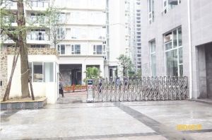 水都豪庭3室2厅东南