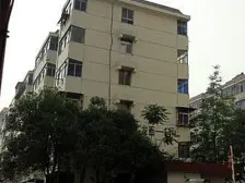 郑州路联盟路 中间楼层 标准一室一厅 诚心出售