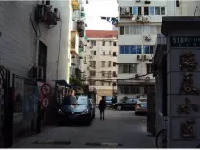 近地铁,带露台,采光充足,居家装修,非顶楼房,电梯房,南北通透