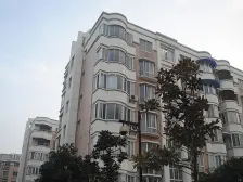 九龙豪苑。南北通透。单价低。多层得房率高。