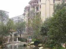 众森红谷一品 南北通透,采光好 中间楼层