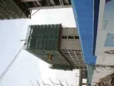 四开间朝南 满五仅需契税 简装任君装修俯瞰公园景观 诚心出售