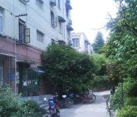 繁华地段,南北通透,品质小区,一楼送花园