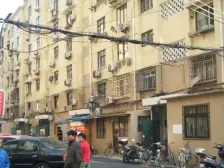 电梯房视野开阔,采光好,地铁4/13,一梯三户