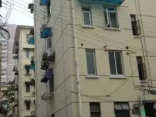 丽园公园旁边,闹中取静,有小院子,朝南小户型一室户