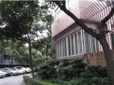 此房屋满五年围一,两房朝南,全明户型,交通便捷