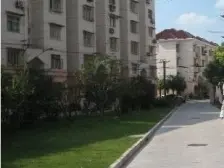 房龄新,一梯两户精装修小区中间位置税费低近地铁,