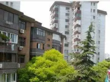 长宁古北,内环边,地铁三百米,一层一户,边套三房