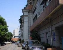 近地铁1梯3户电梯房中区楼层位置,新上笋盘