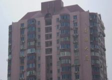 主卧朝南,小区中心位置,居家装修,采光充足