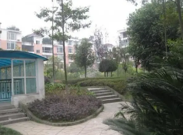 警苑小区实景图
