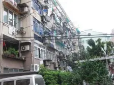 大木桥,嘉善路轨交9/12号线旁,一楼带院子,南北通透,全明