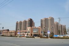 商品房小区,楼层争气,位置好纯毛坯好装修,好做两房