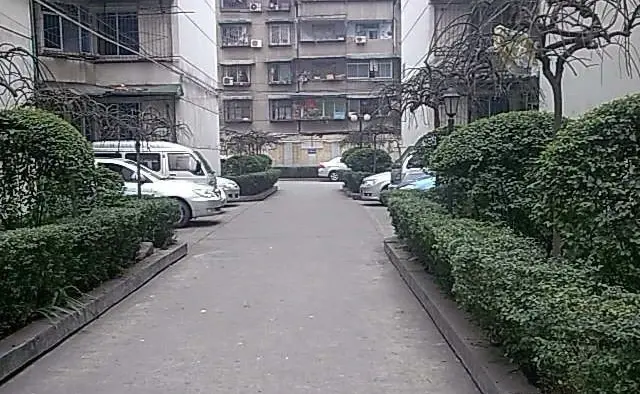公交公司宿舍实景图