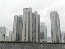 2016年二期,2016年房龄精装修三房两卫有车位诚售