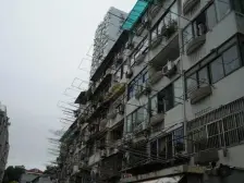 楼梯3楼 3房1厅 厨卫有窗 南阳台 使用面积宽裕 好房子