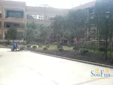 南坪康德旁,精装一室一厅业主诚心出售