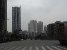 富洲路正规两室 价格低 适合想重新装修的 可谈价