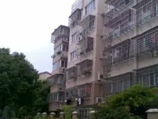 人和街,可用。看房方便。近轨道2.10号线。