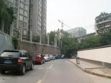 西路 亚美沙发里二房91万