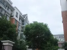 嘉宝花园爱汀苑3室2厅 中间楼层 出行方便 拎包入住